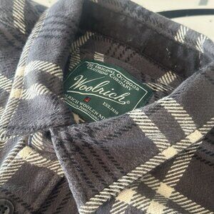 Woolrich Shirt Heavy Flannel Brawny Plaid Mens Size L Button Down Gray Shacket